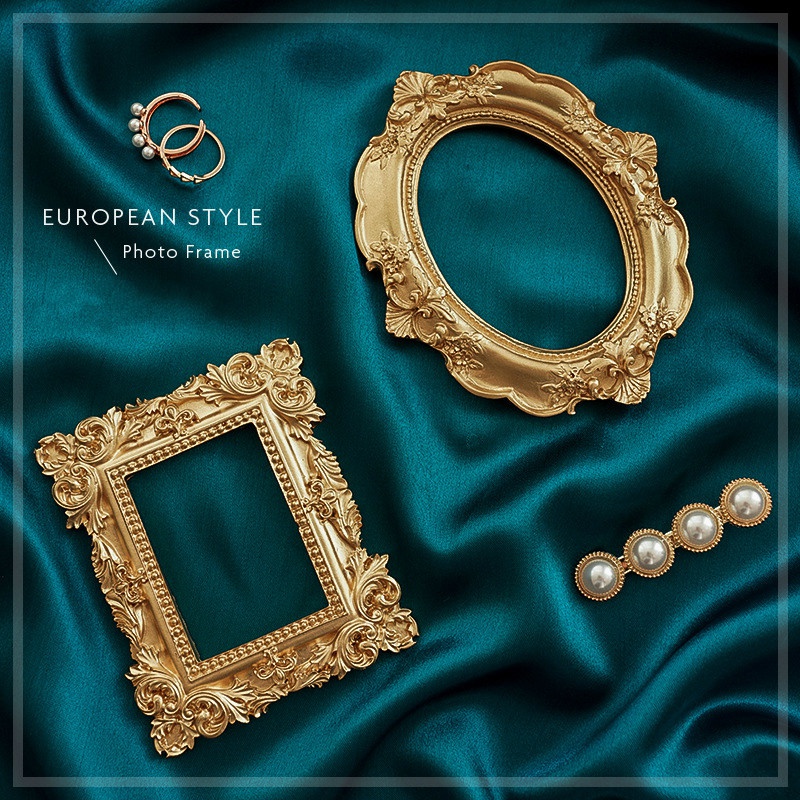 Background Resin Art - Golden Retro Photo Frame Nail Art